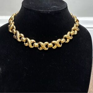 FO inc big bold gold tone choker necklace